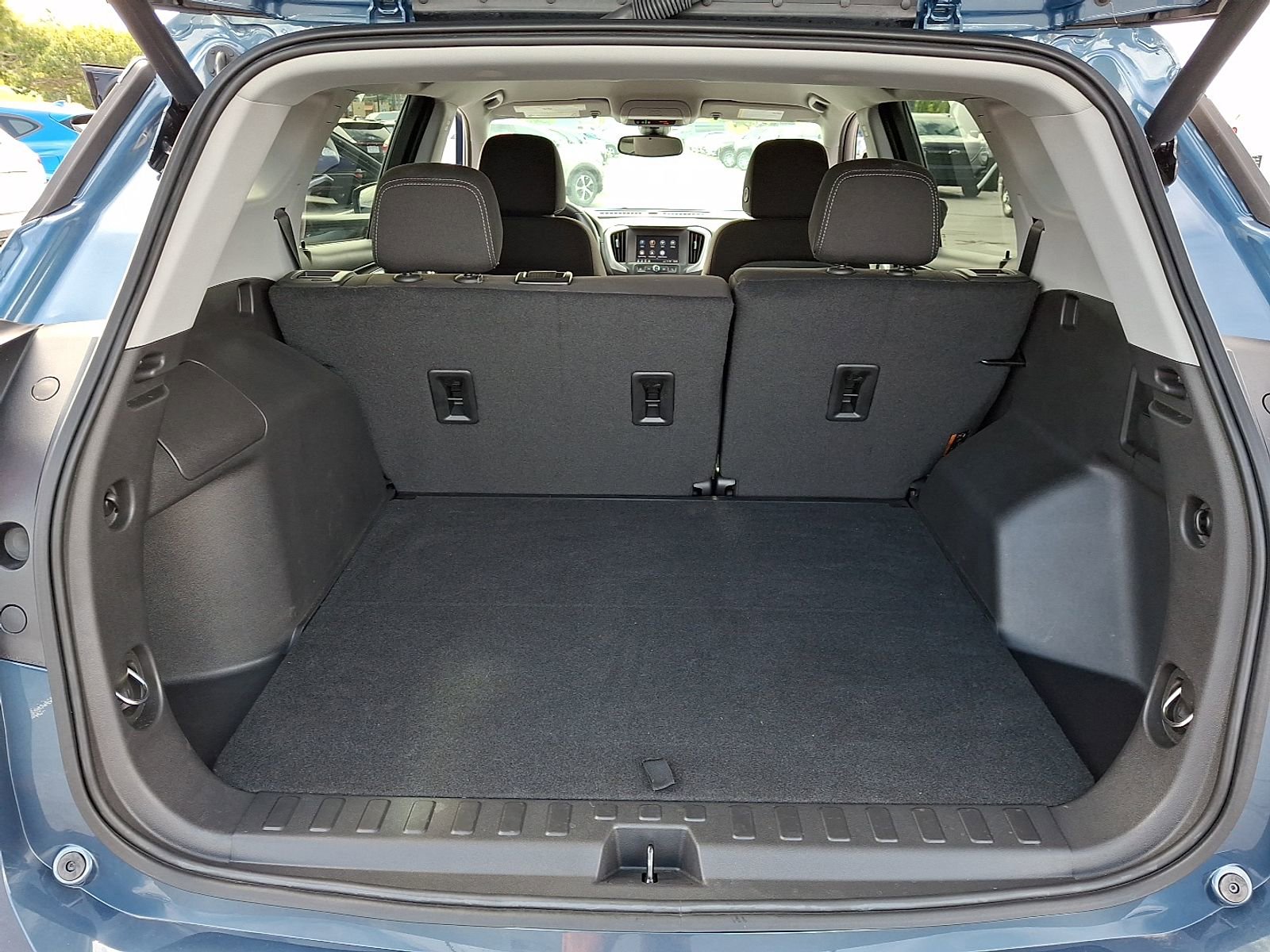 Certified 2024 GMC Terrain SLE w/ Driver Convenience Package image 28