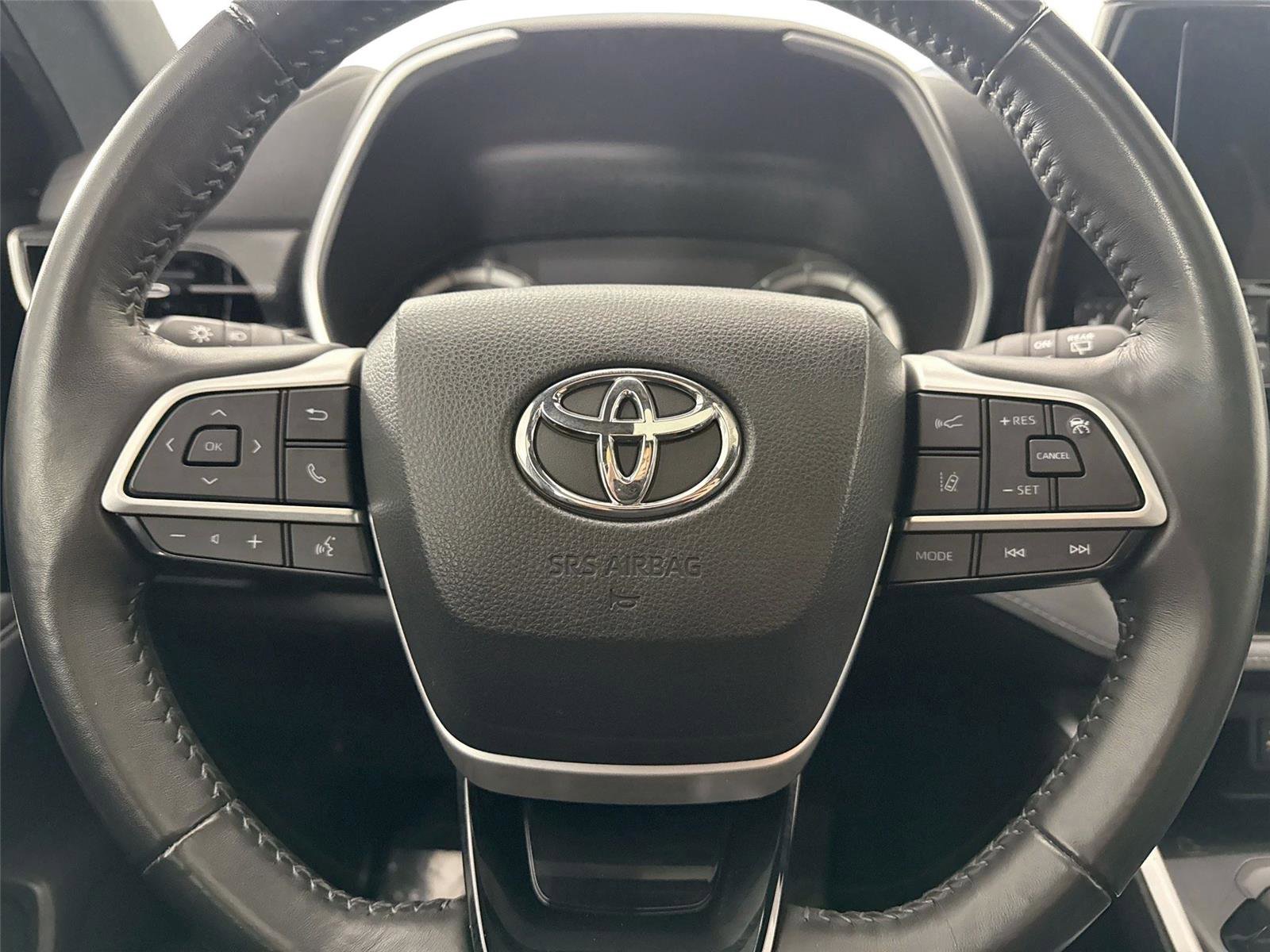 Certified 2023 Toyota Highlander XSE image 17