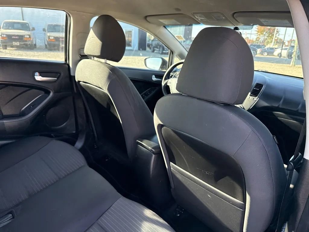Used 2017 Kia Forte LX w/ LX Popular Package image 16