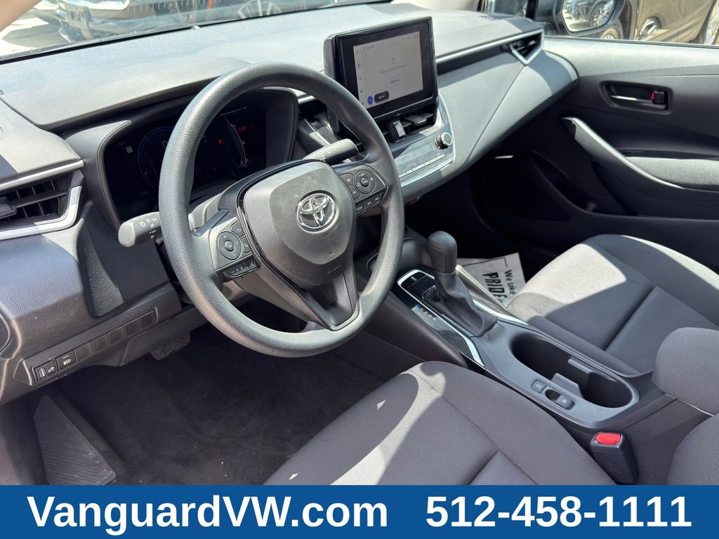 Used 2026 Toyota Corolla LE FWD image 5
