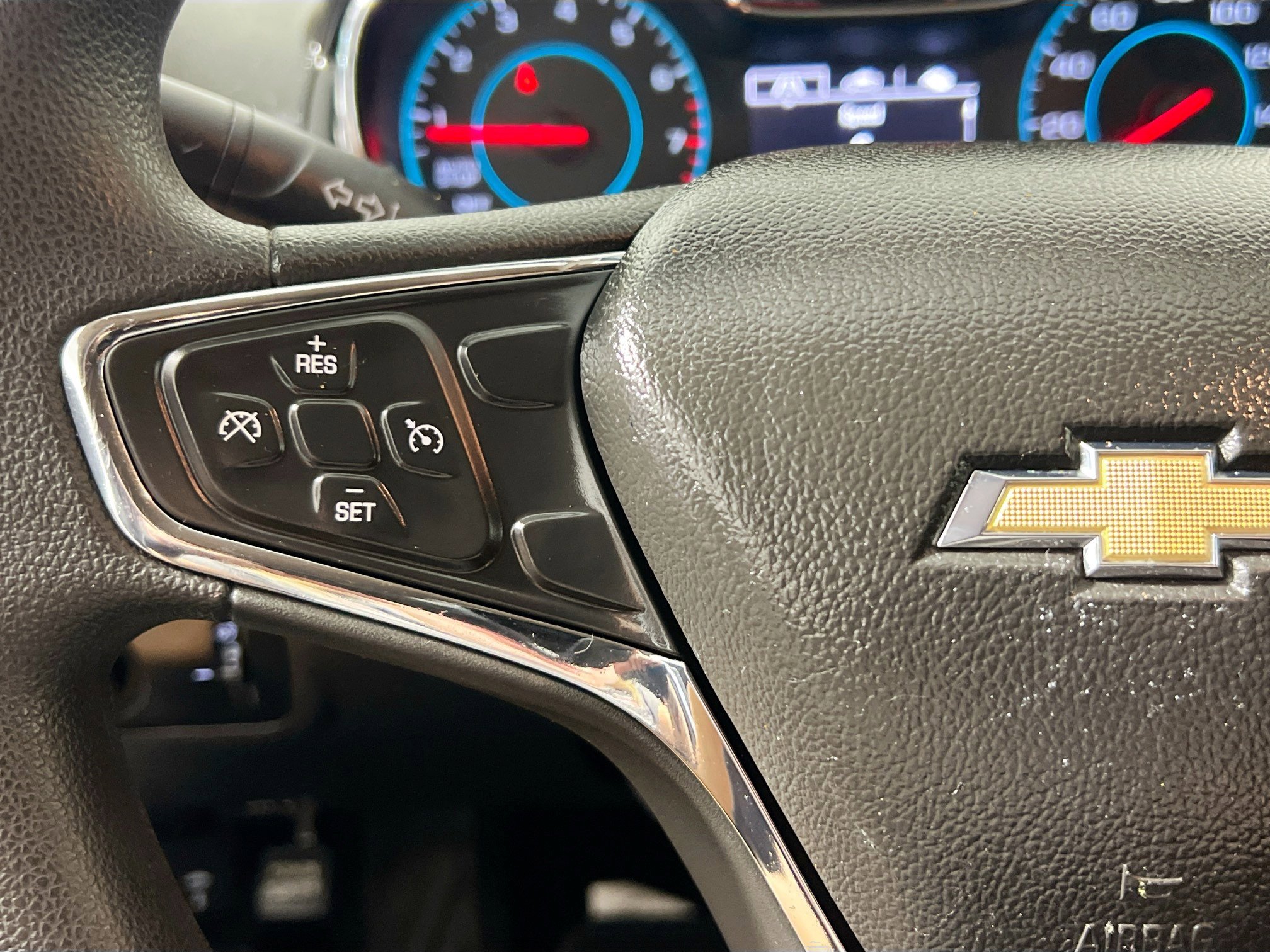 Used 2017 Chevrolet Cruze LT FWD image 17