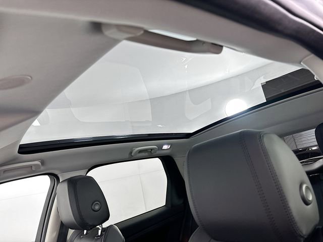 Used 2024 Land Rover Discovery Sport S image 14