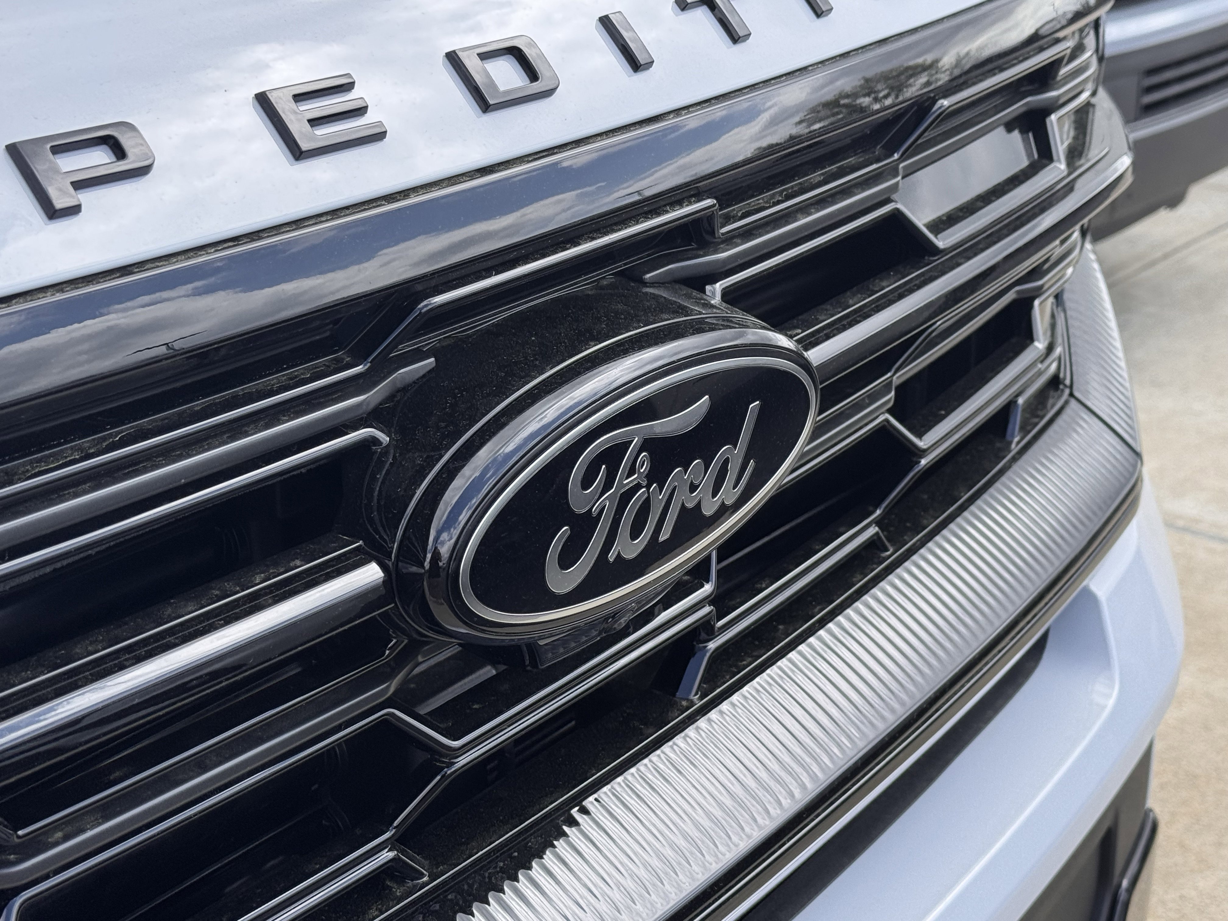 New 2026 Ford Expedition Platinum image 6