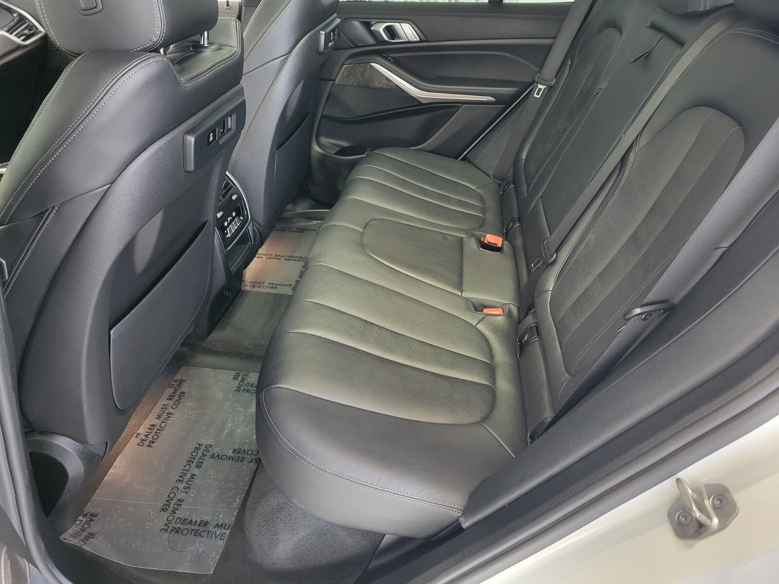 Used 2022 BMW X5 sDrive40i w/ M Sport Package RWD image 13