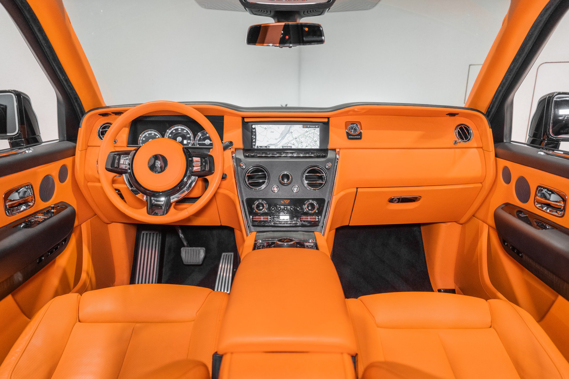 Used 2020 Rolls-Royce Cullinan AWD/4WD image 30