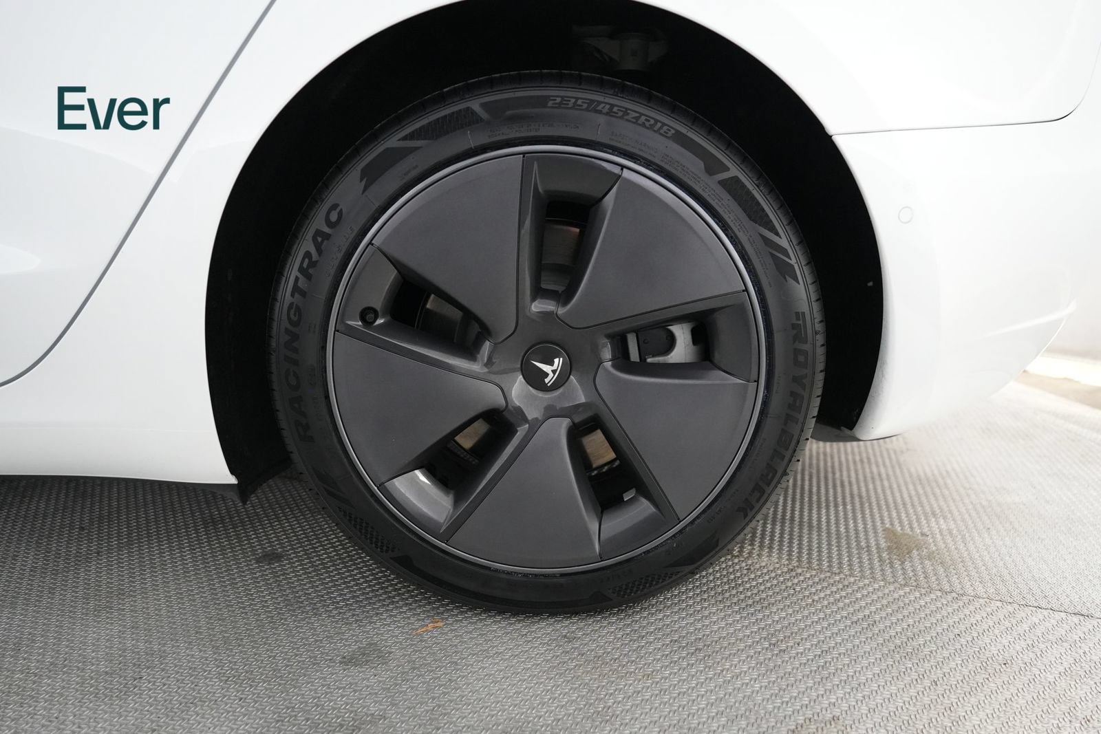 Used 2021 Tesla Model 3 Standard Range Plus RWD image 9