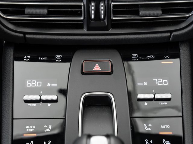 Used 2025 Porsche Macan image 20