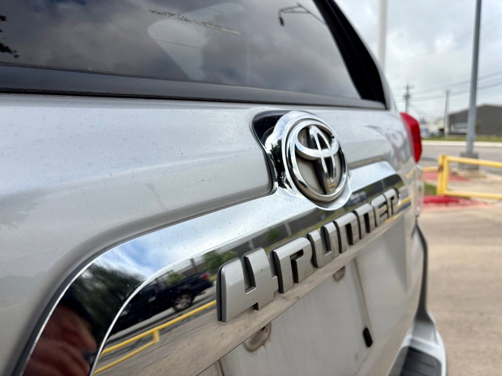 Used 2011 Toyota 4Runner SR5 w/ Premium Pkg w/Leather RWD image 11