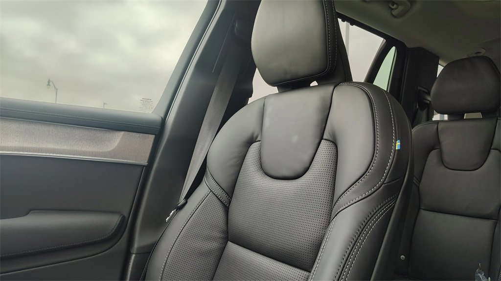 New 2026 Volvo XC90 B6 Ultra image 24