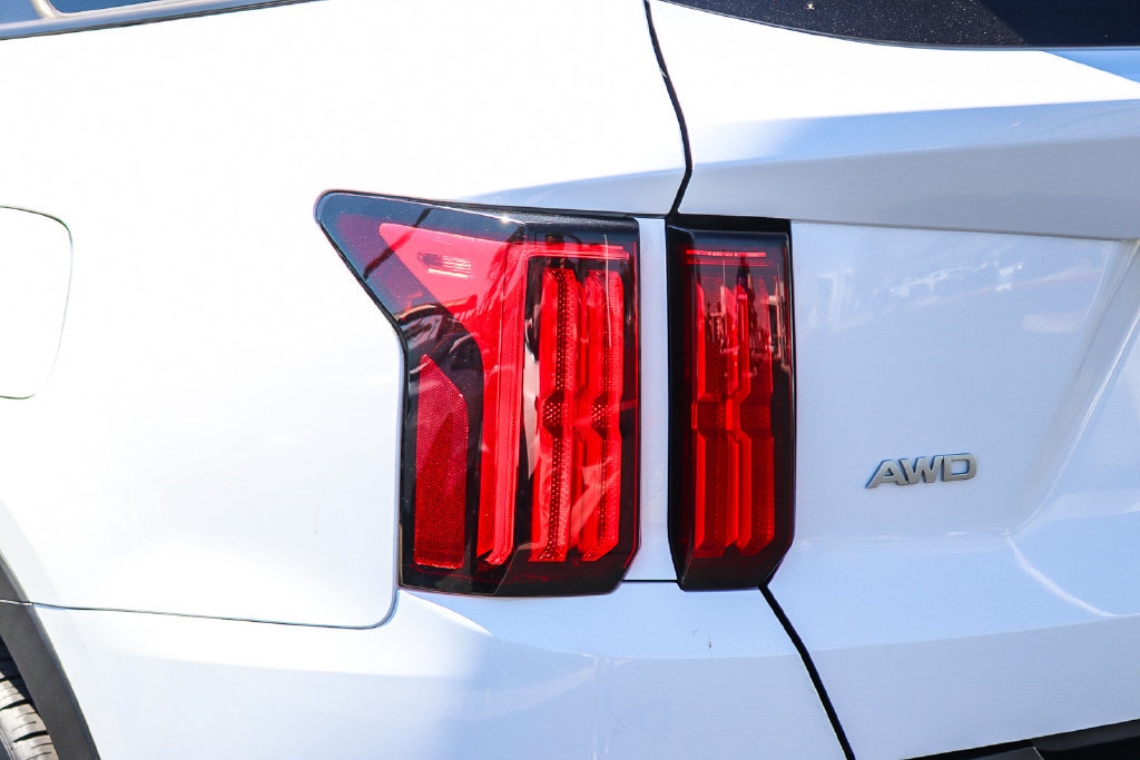 Used 2022 Kia Sorento SX Prestige w/ Rust Color Package AWD/4WD image 9