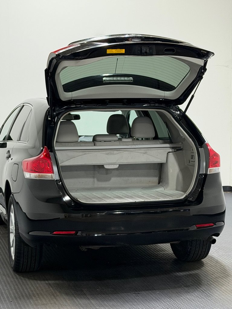 Used 2012 Toyota Venza LE FWD image 11