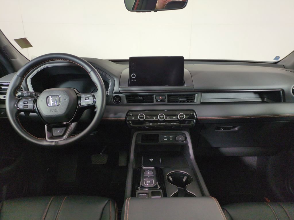 Certified 2024 Honda Pilot TrailSport image 16