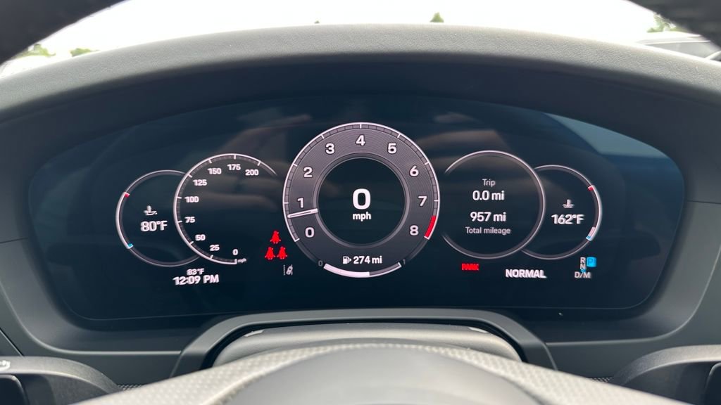 Used 2025 Porsche 911 Carrera image 7