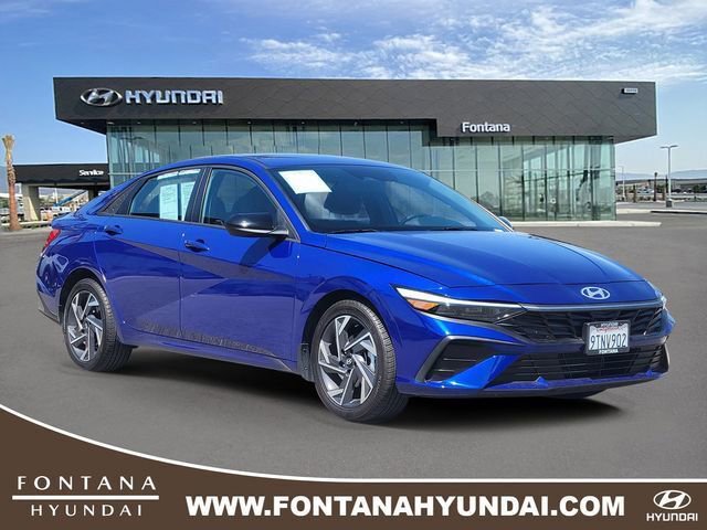 Certified 2025 Hyundai Elantra Sport image 1