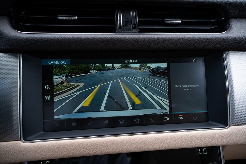 Used 2020 Jaguar XF Premium RWD image 37