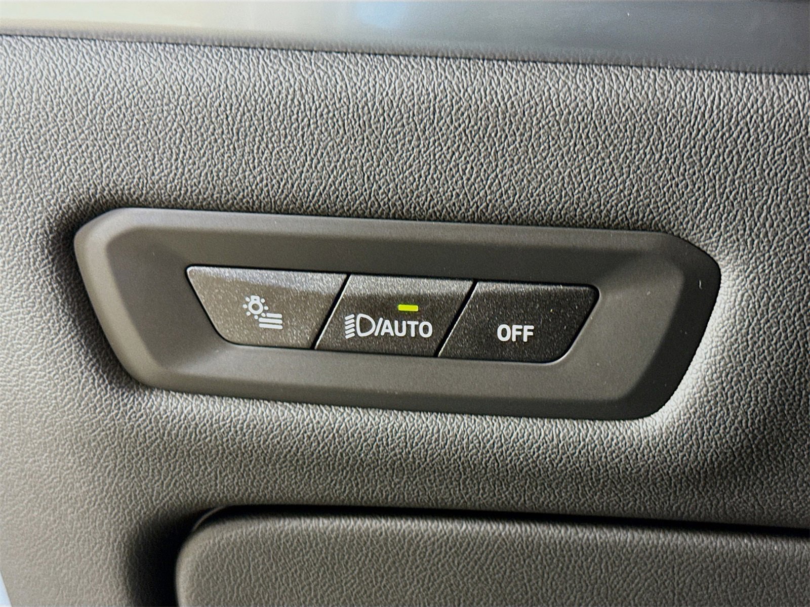 New 2026 BMW X5 M60i image 10