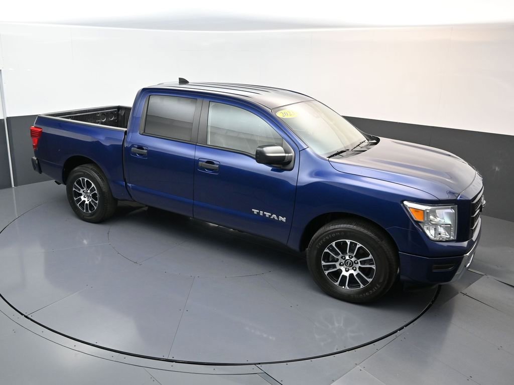 Used 2023 Nissan Titan SV RWD image 13