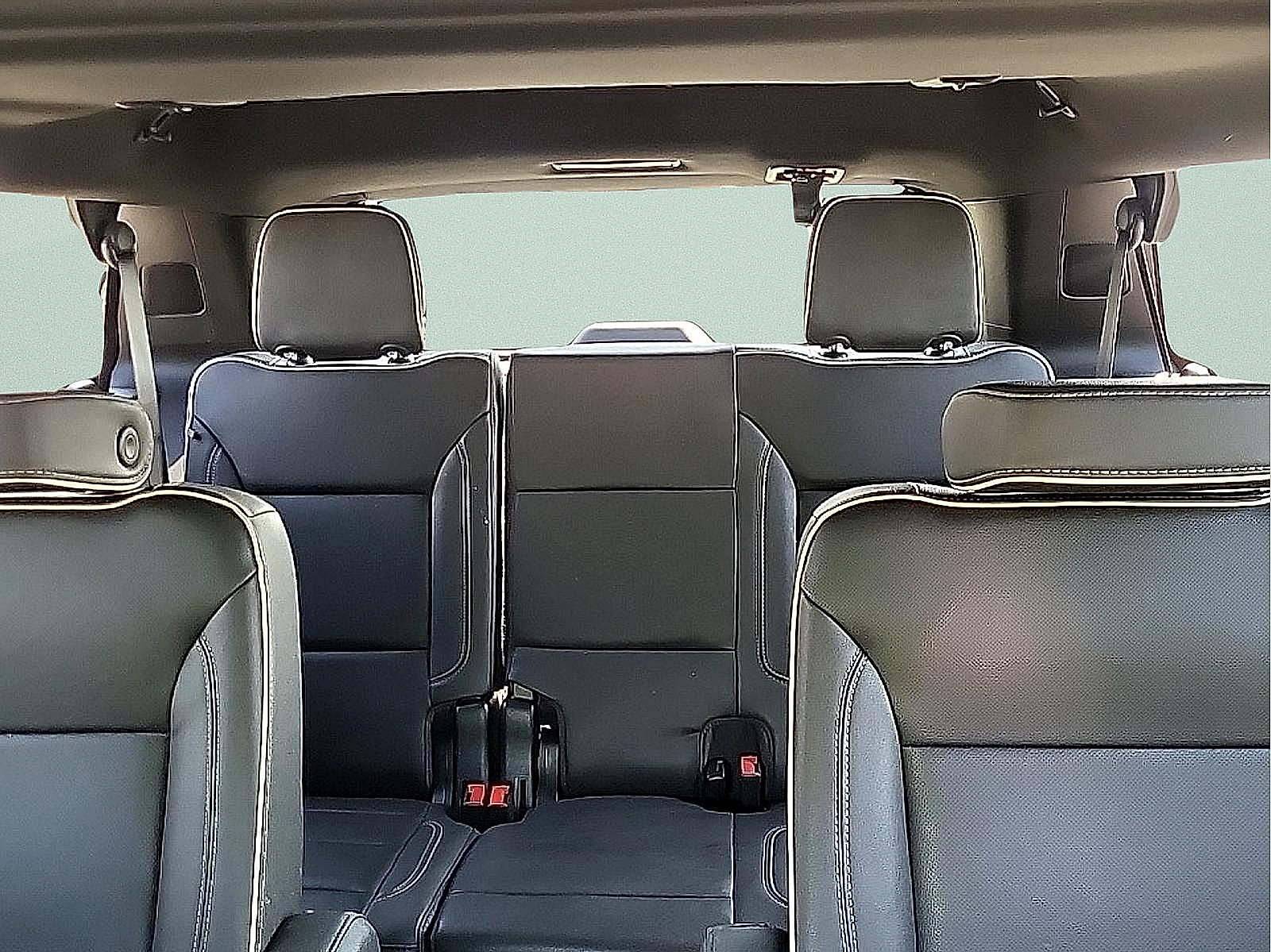 Used 2023 Chevrolet Tahoe Premier AWD/4WD image 14