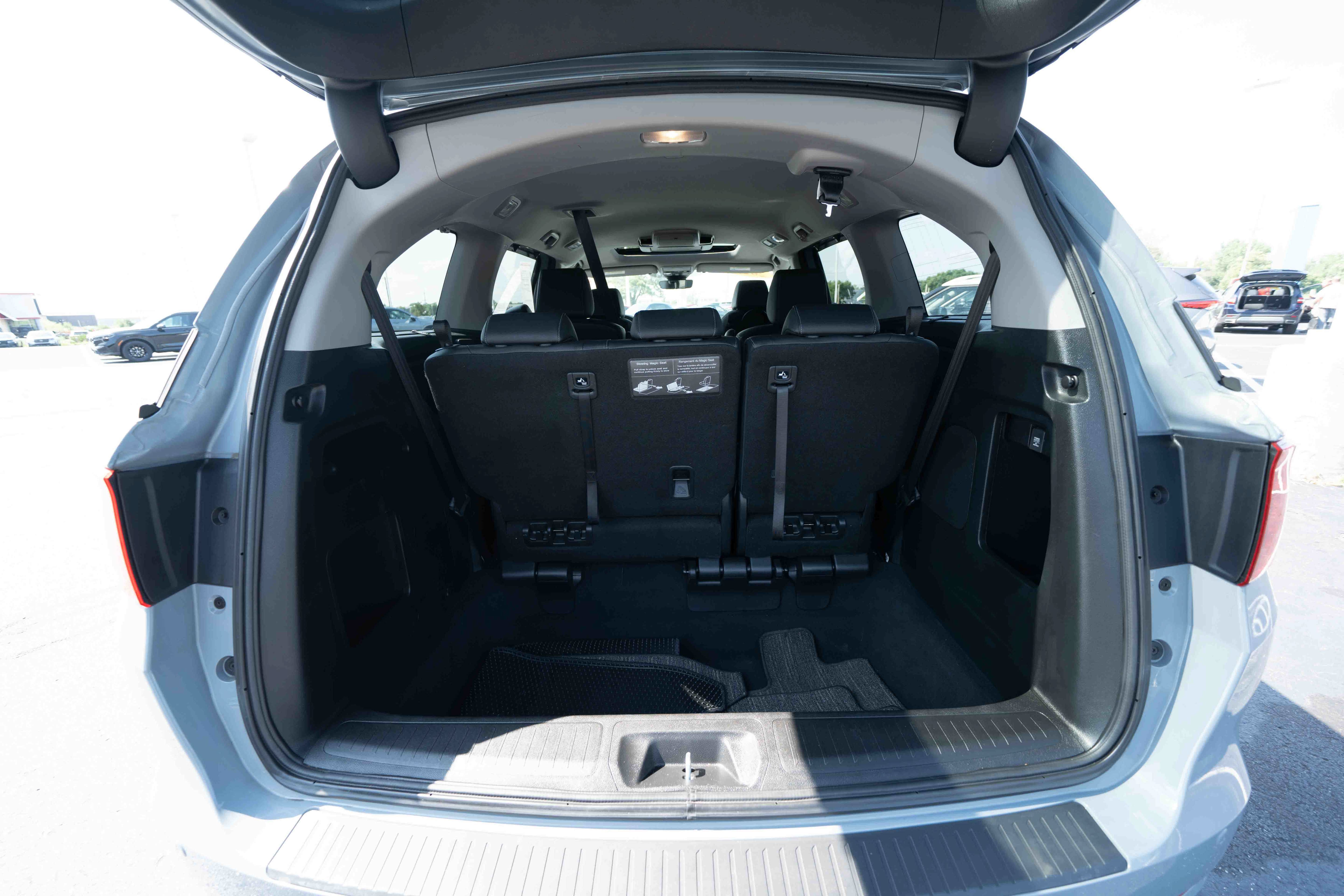 Used 2023 Honda Odyssey Touring image 29