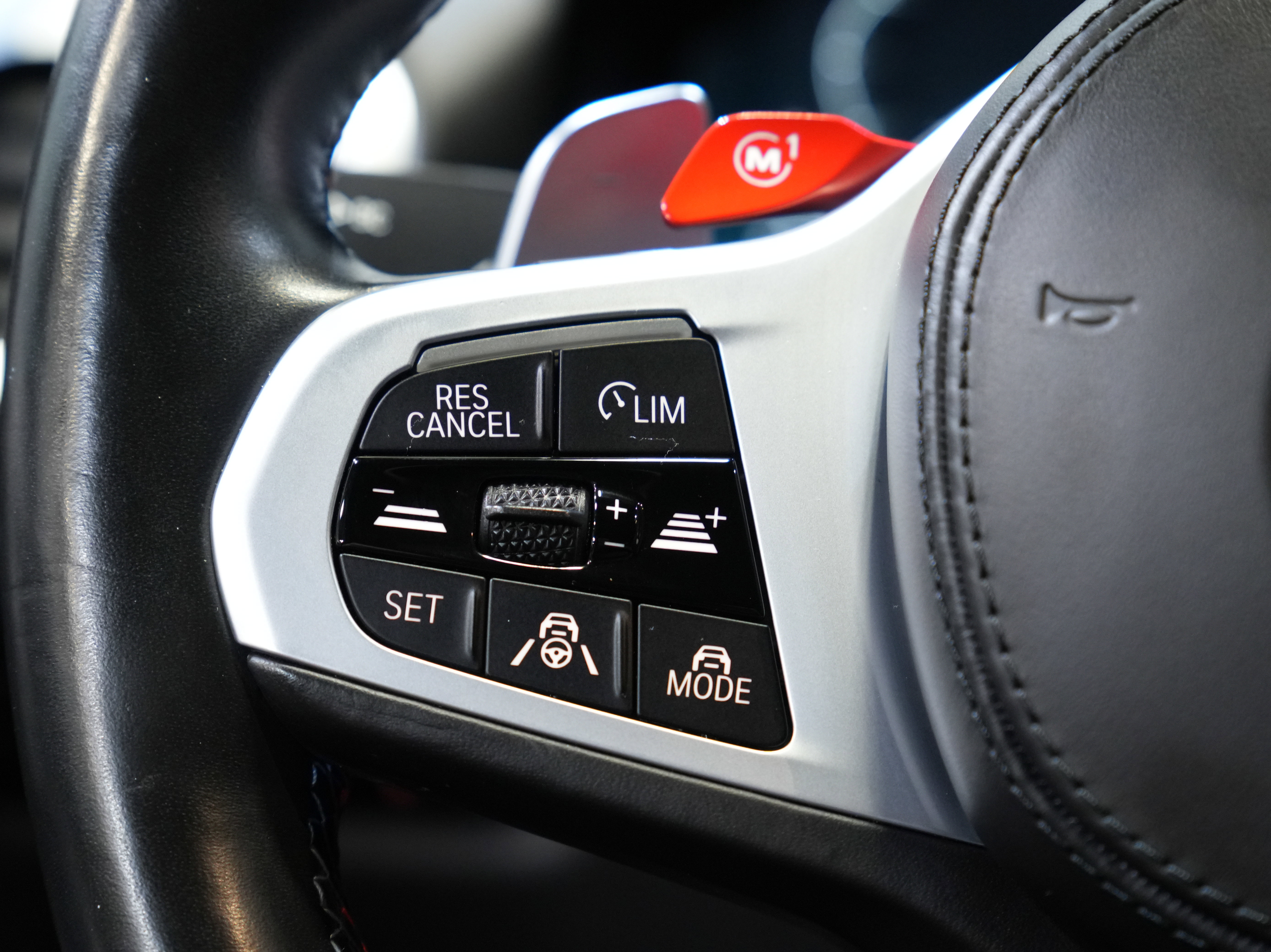 Used 2022 BMW M8 Competition image 32