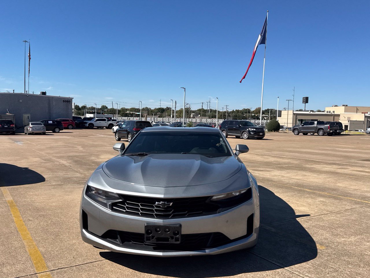 Used 2023 Chevrolet Camaro LT RWD image 6