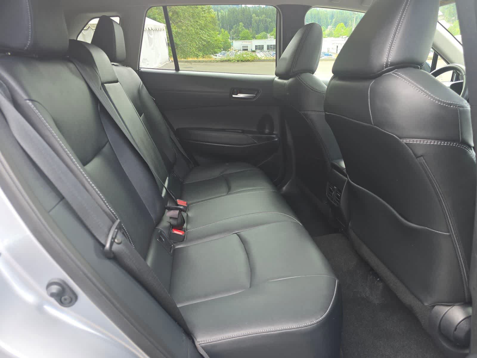 Used 2025 Toyota Corolla Cross XLE w/ Convenience Package AWD/4WD image 27