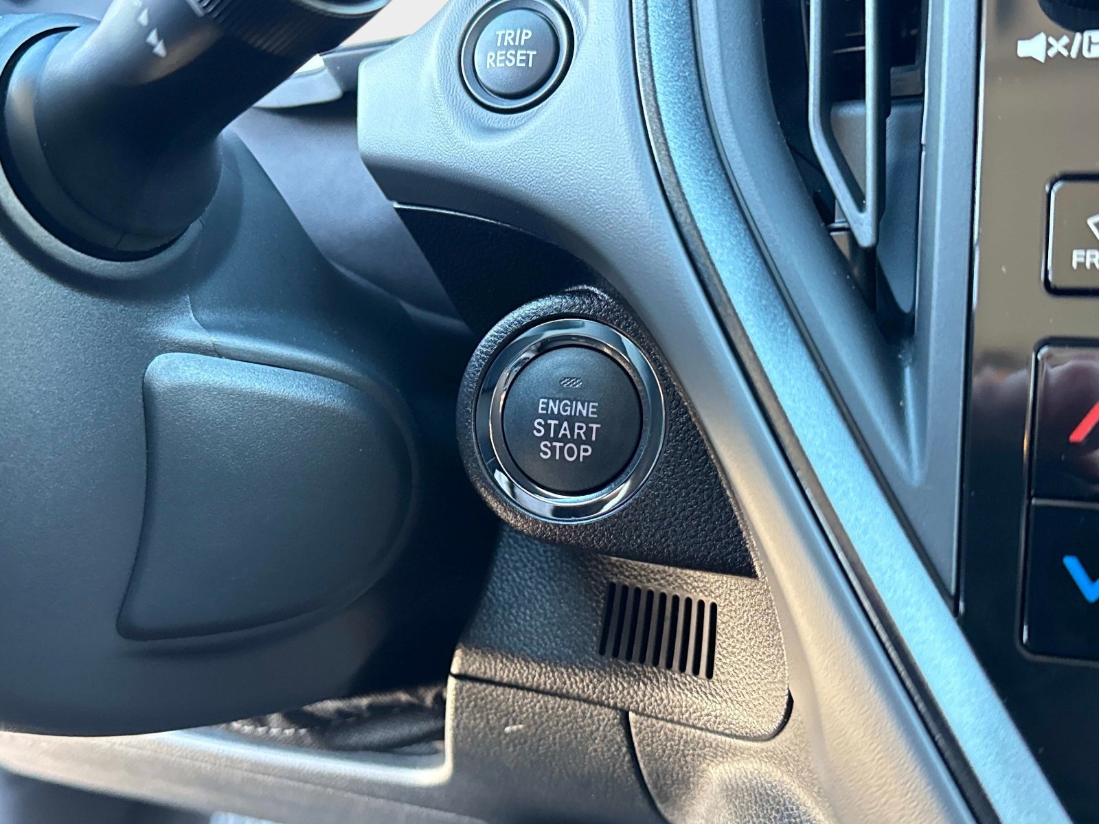 Certified 2026 Subaru Crosstrek 2.0i Premium image 28