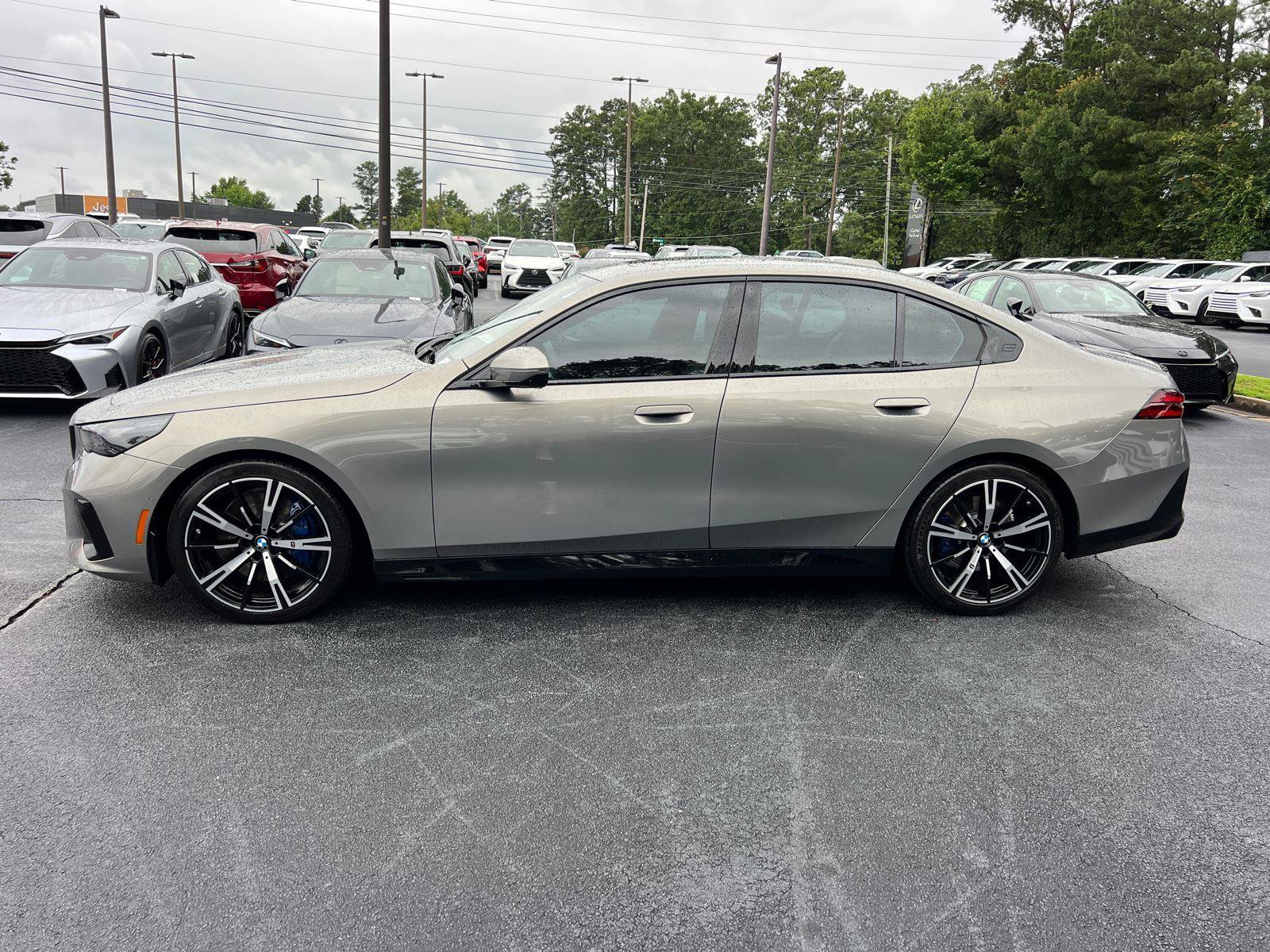 Used 2024 BMW 540i xDrive w/ Premium Package AWD/4WD image 8