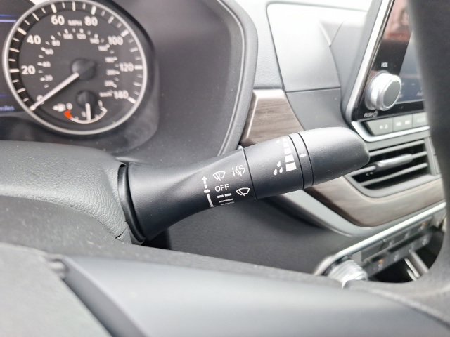 Used 2023 Nissan Altima 2.5 SV image 24