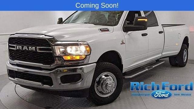 Used 2024 RAM 3500 Tradesman w/ Chrome Appearance Group image 6