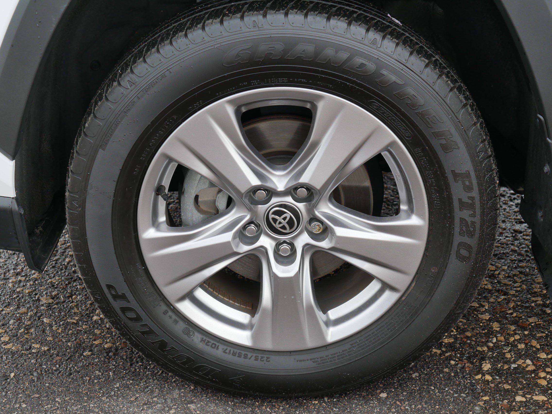 Used 2022 Toyota RAV4 XLE w/ Convenience Package AWD/4WD image 15