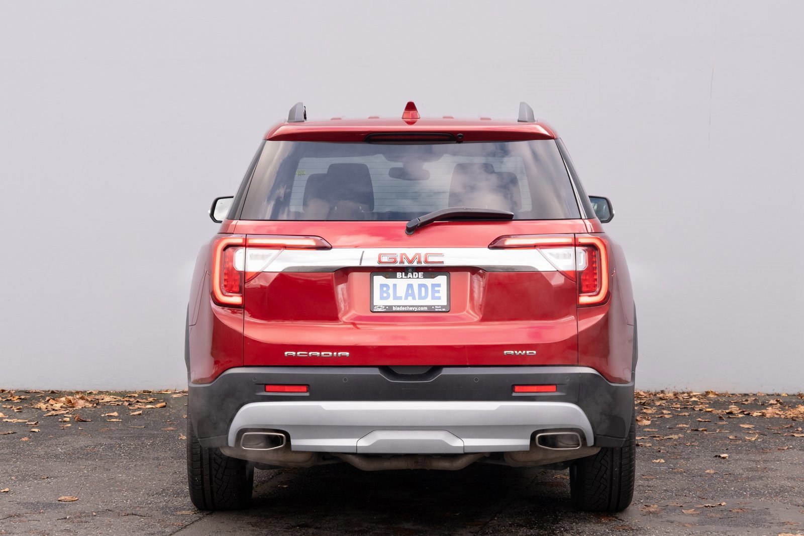 Used 2022 GMC Acadia SLE image 26