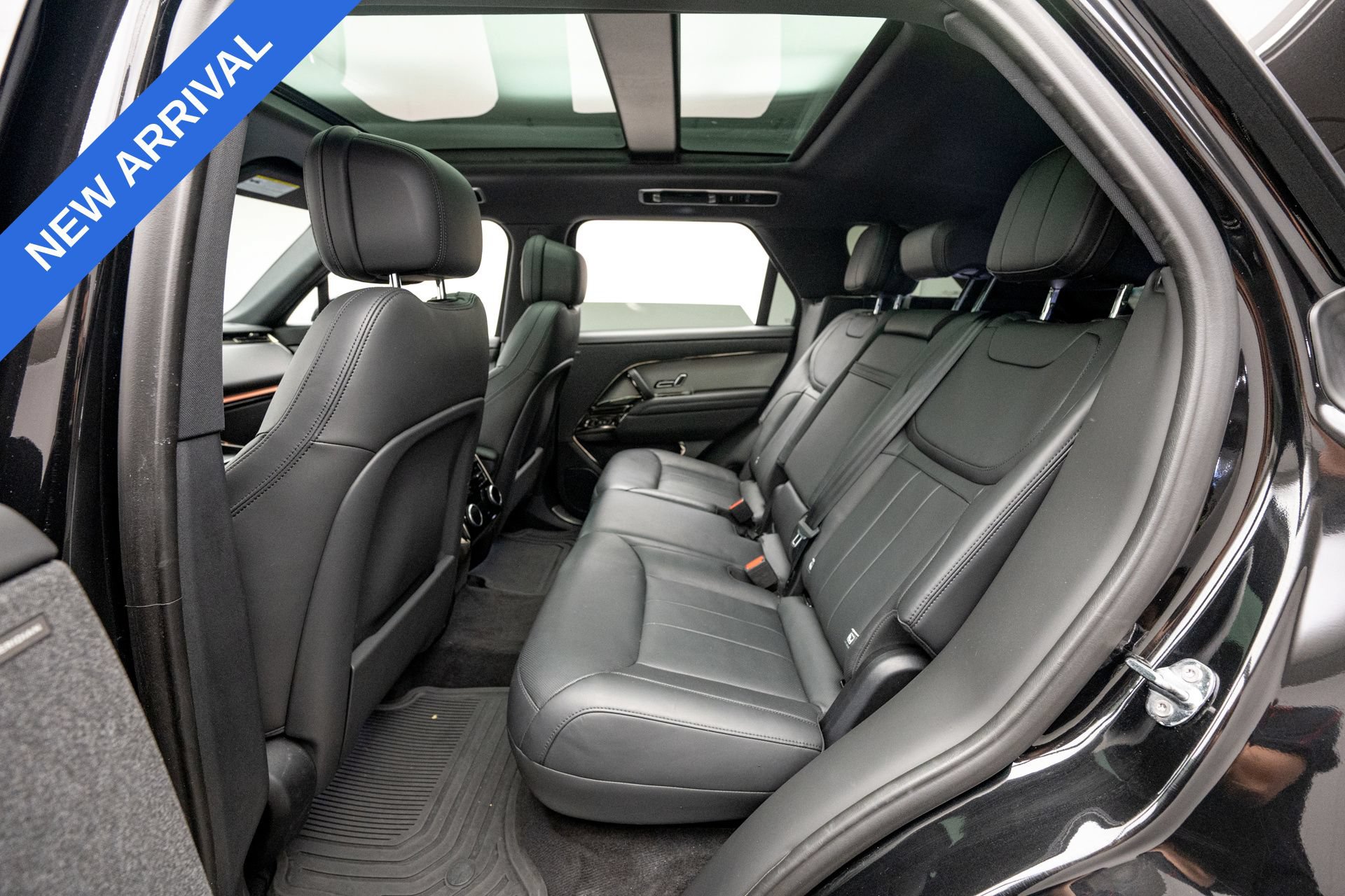 Used 2024 Land Rover Range Rover Sport Dynamic SE AWD/4WD image 16
