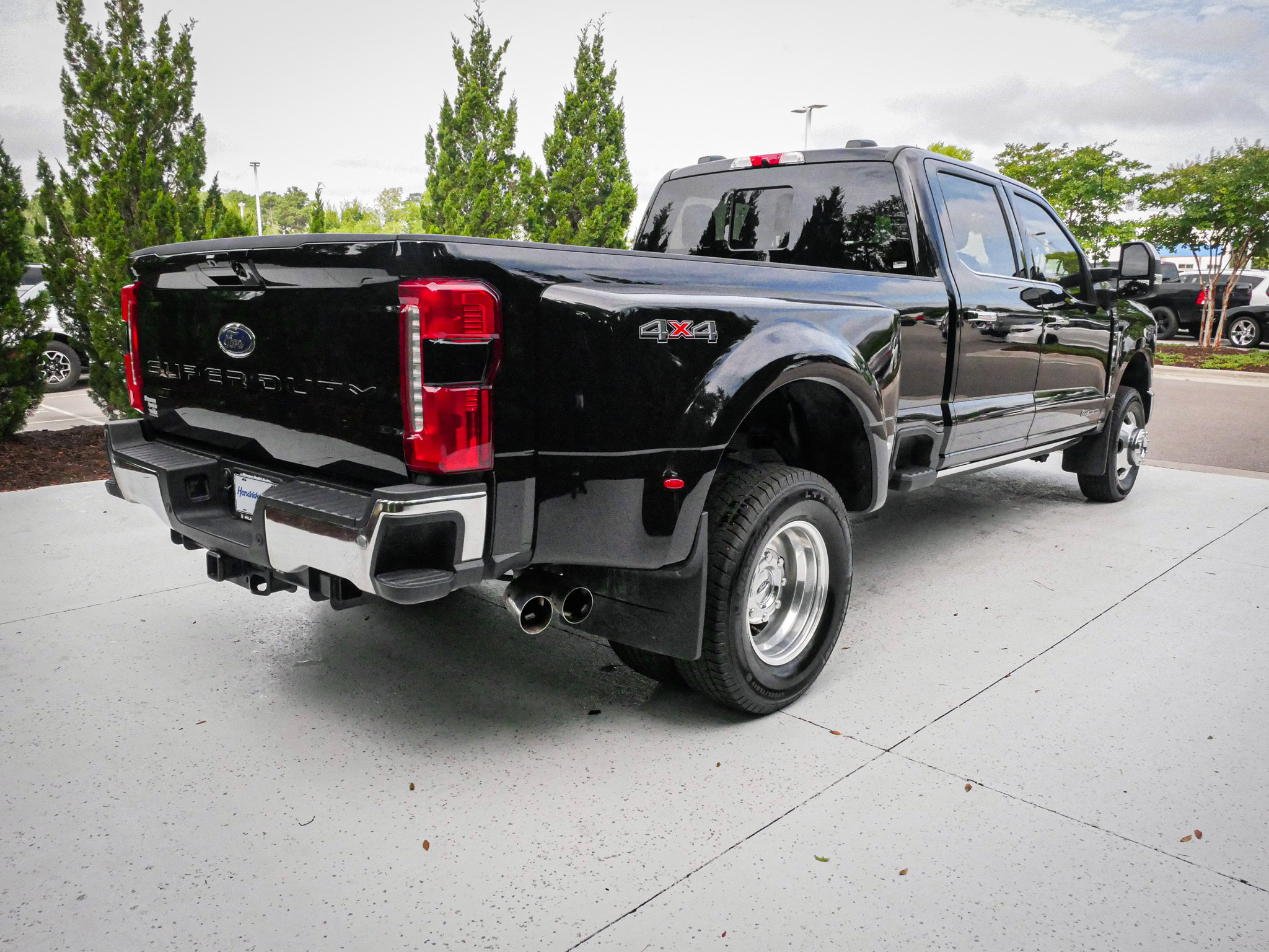 Used 2026 Ford F350 Lariat w/ Lariat Ultimate Package AWD/4WD image 10