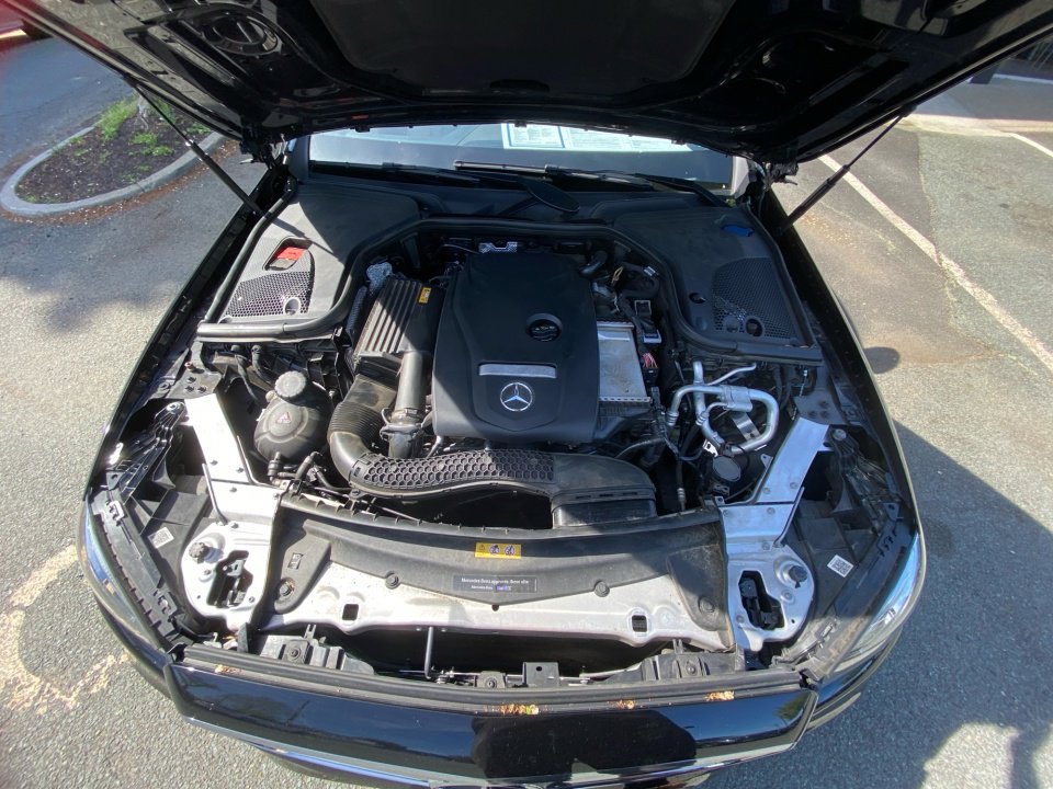 Used 2018 Mercedes-Benz E 300 image 16