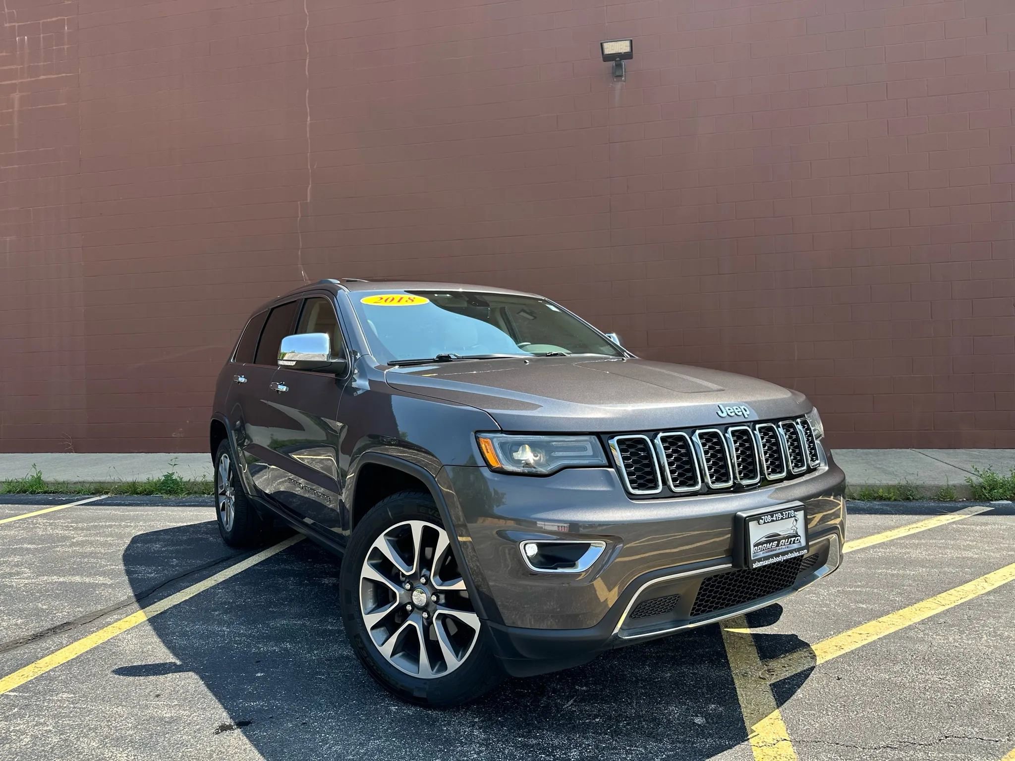 Used 2018 Jeep Grand Cherokee Limited w/ Luxury Group II image 4