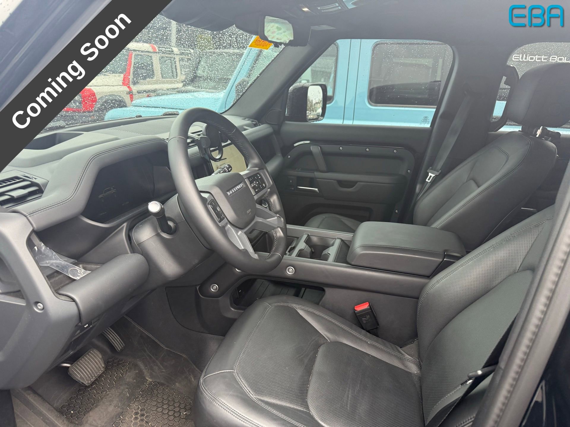 Used 2025 Land Rover Defender 110 X-Dynamic SE image 6