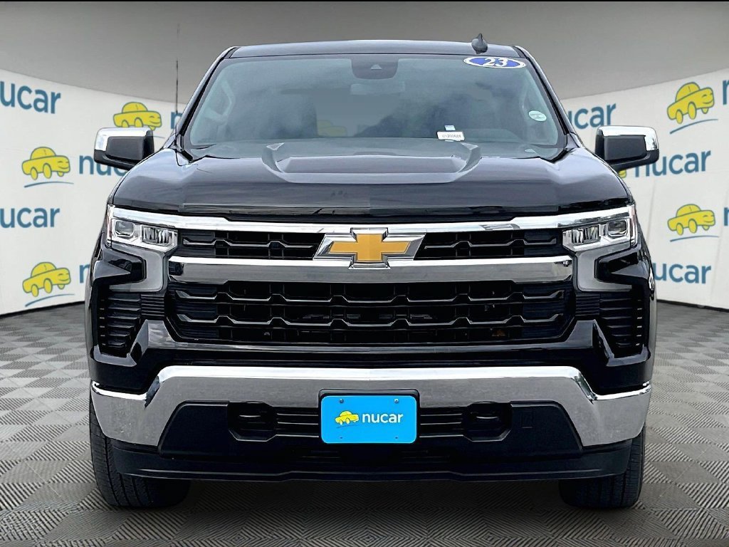 Used 2023 Chevrolet Silverado 1500 LT AWD/4WD image 2