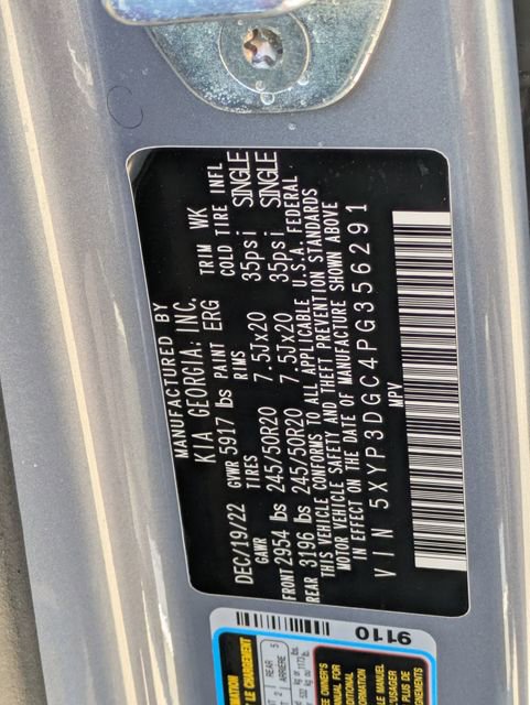 Used 2023 Kia Telluride EX w/ EX Captain's Chair Package image 36