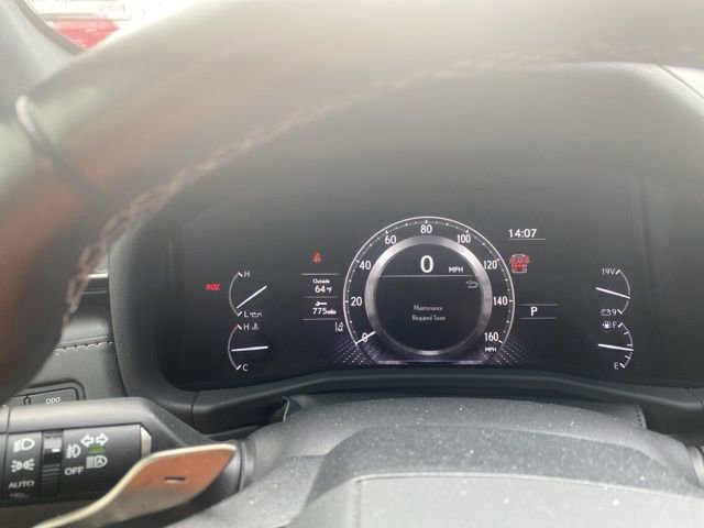 Used 2022 Lexus LX 600 4WD w/ Premium Package image 8