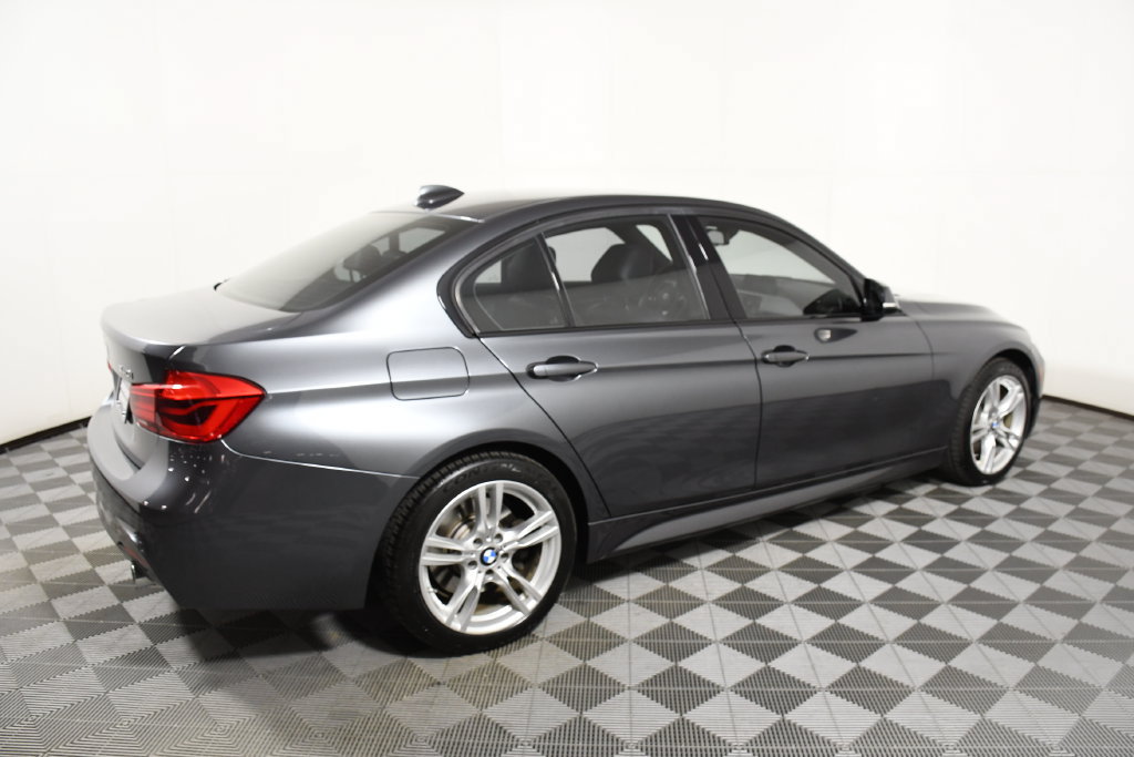 Used 2018 BMW 340i xDrive Sedan AWD/4WD image 7