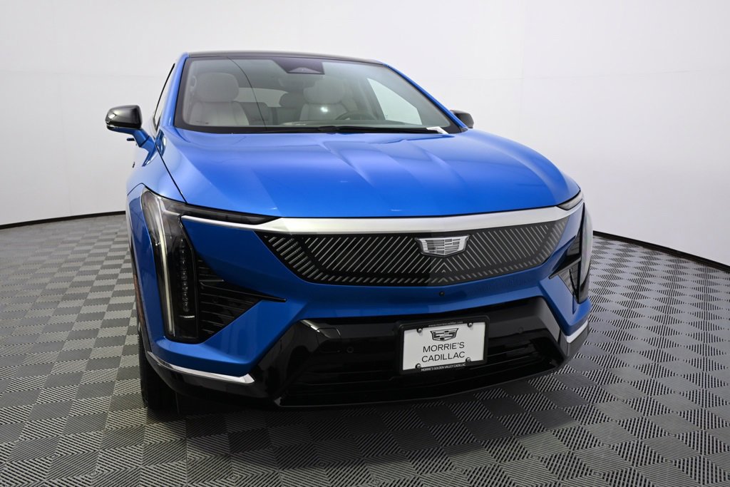 New 2025 Cadillac Optiq Luxury 1 w/ LPO, Floor Liner Package image 9