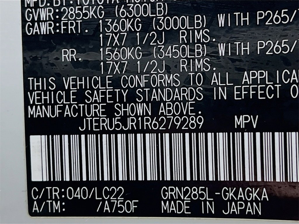 Certified 2024 Toyota 4Runner TRD Off-Road Premium image 27