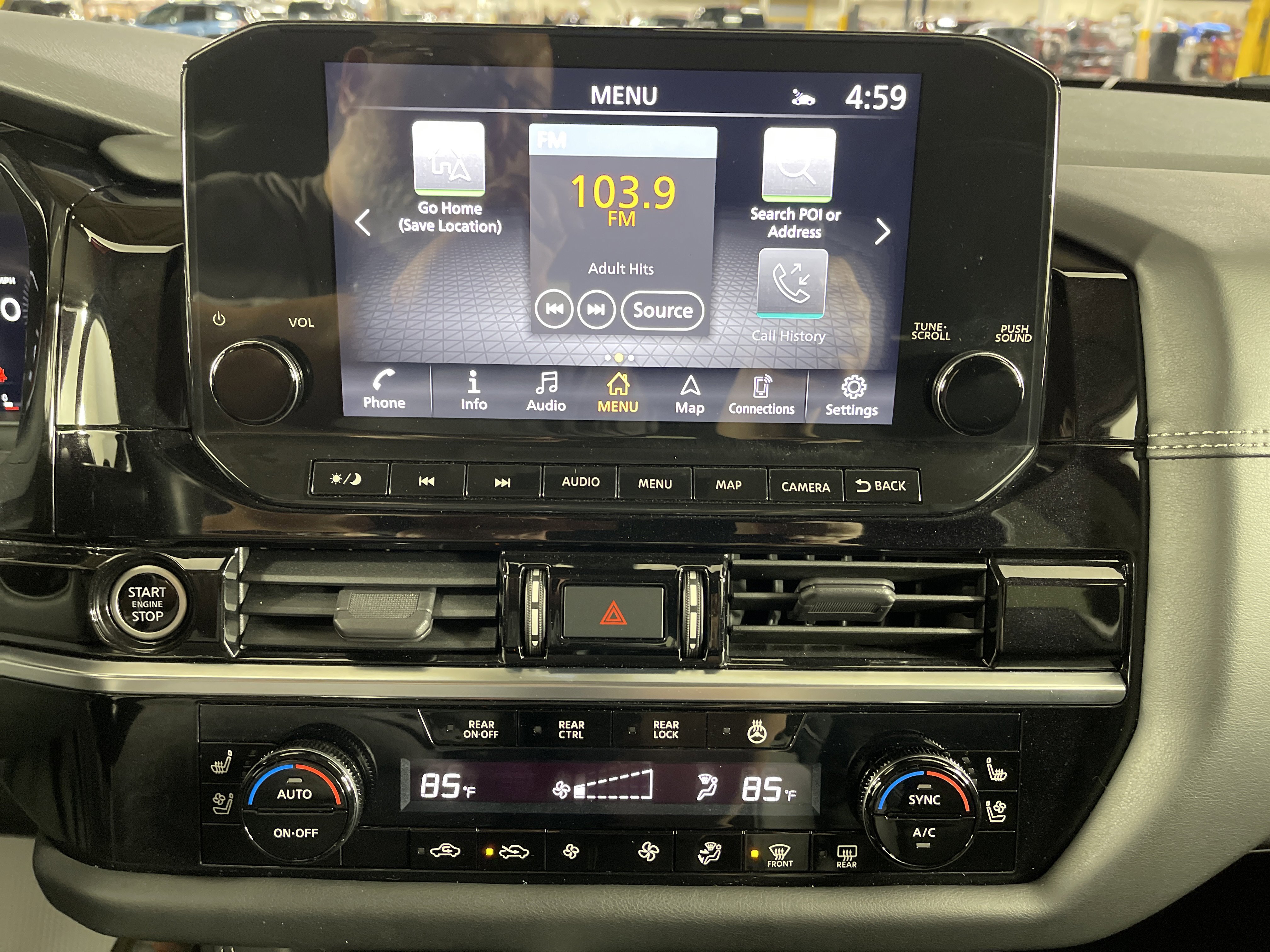 Used 2023 Nissan Pathfinder Platinum image 25