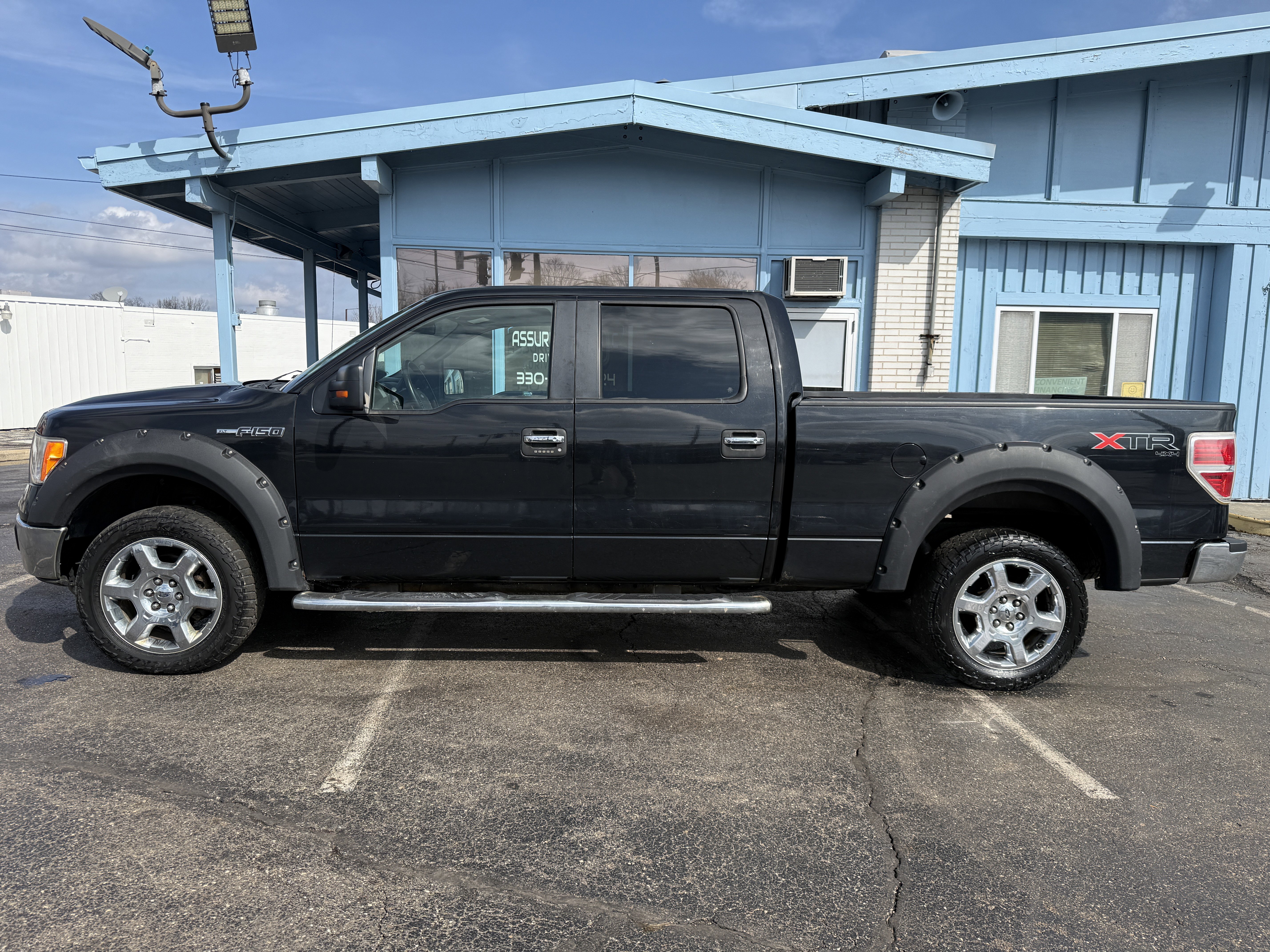 Used 2014 Ford F150 XLT w/ Equipment Group 302A Luxury image 2