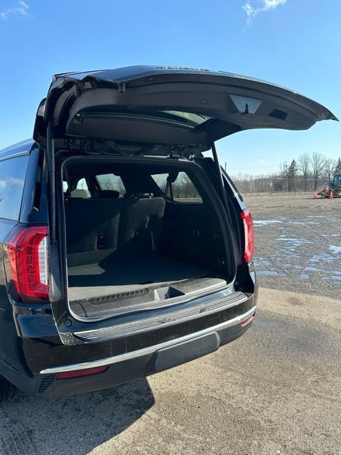Used 2024 GMC Yukon XL SLT image 33