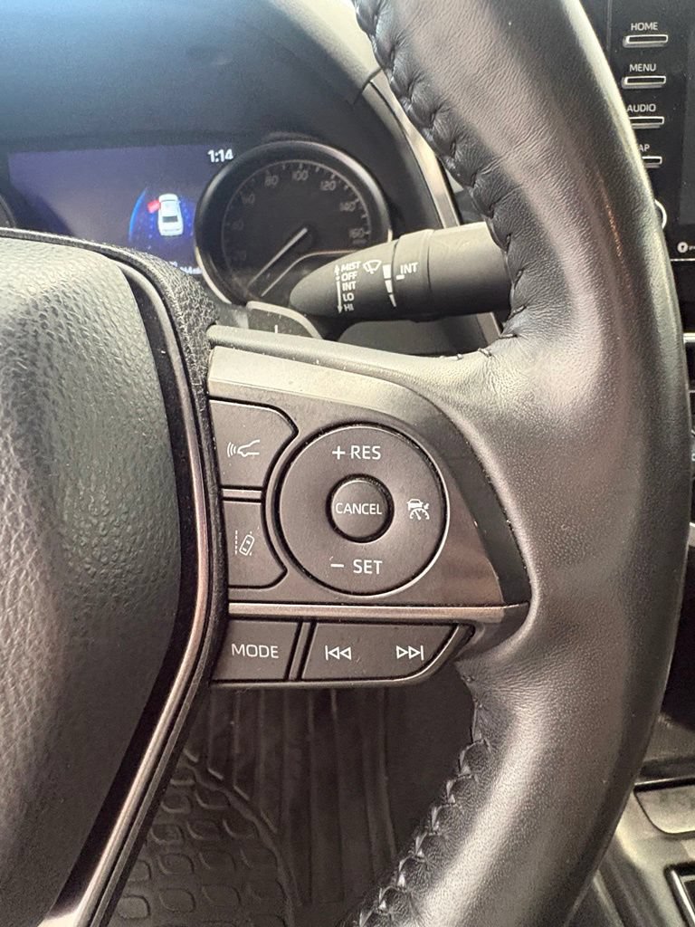 Used 2024 Toyota Camry SE w/ Cold Weather Package AWD/4WD image 18