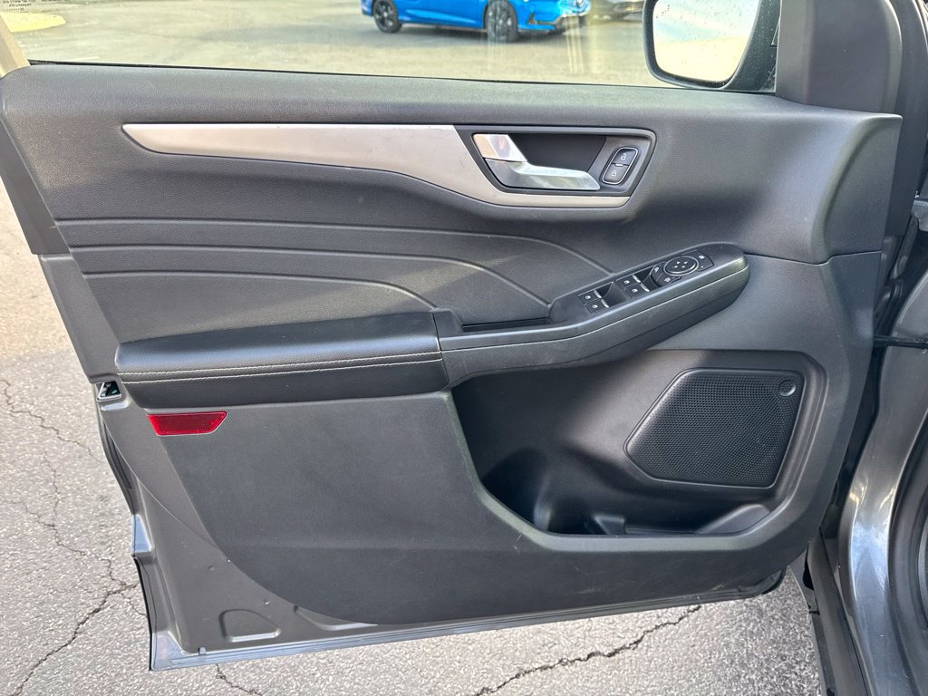 Used 2022 Ford Escape SEL AWD/4WD image 30