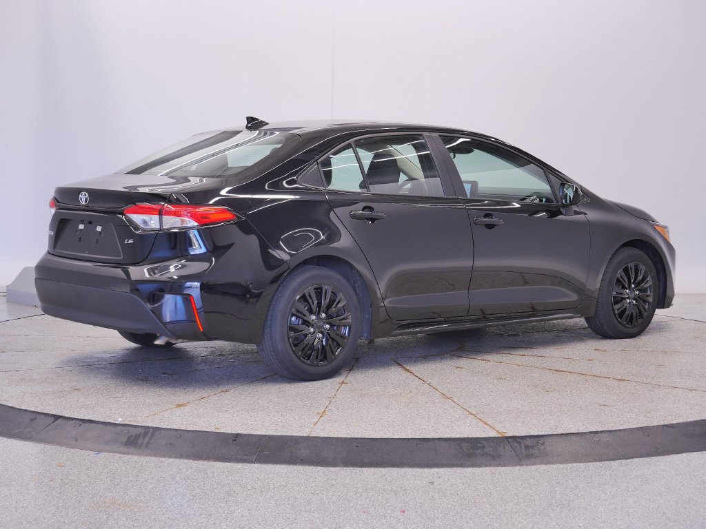 Used 2025 Toyota Corolla LE FWD image 6
