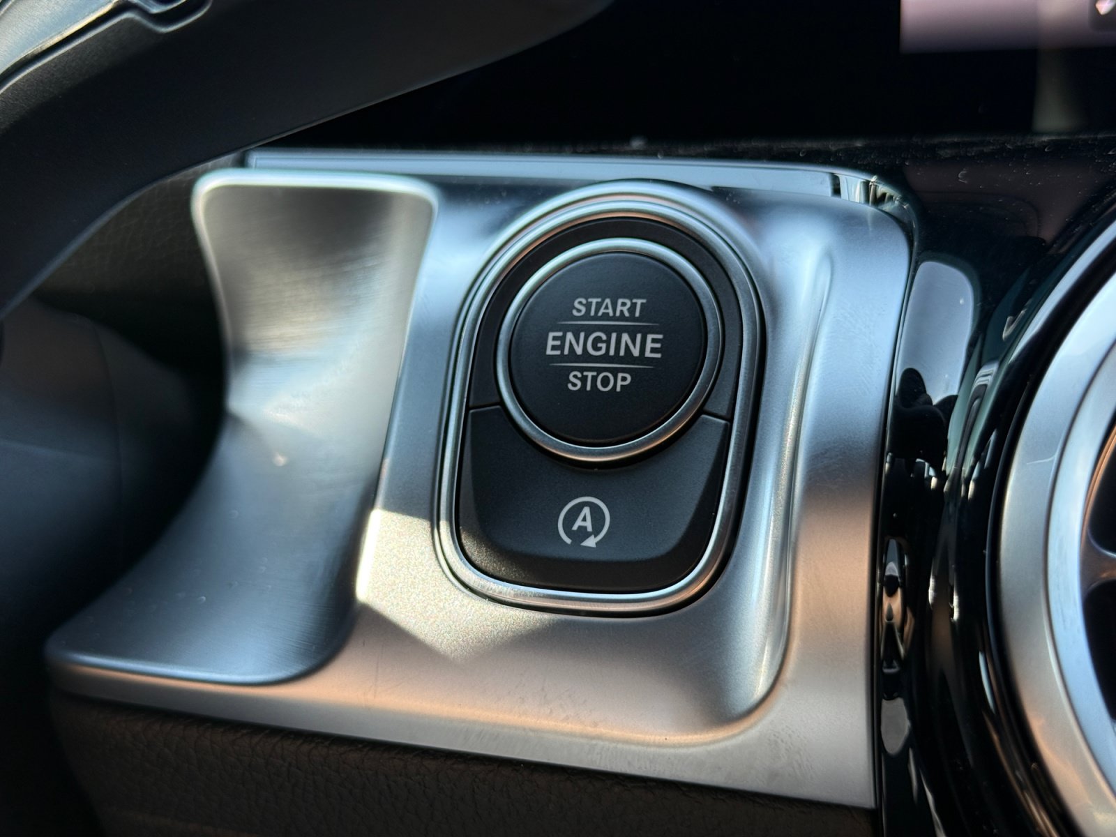 New 2026 Mercedes-Benz GLB 250 4MATIC image 30